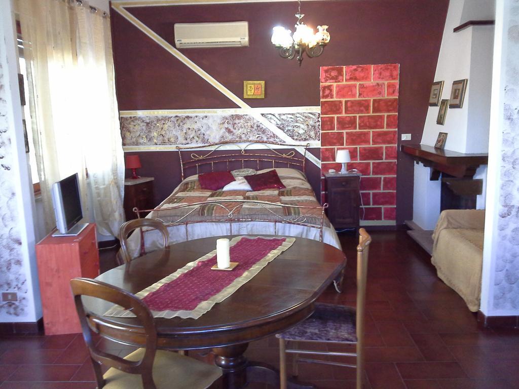 Tropical Bed&Breakfast Lucca Habitación foto